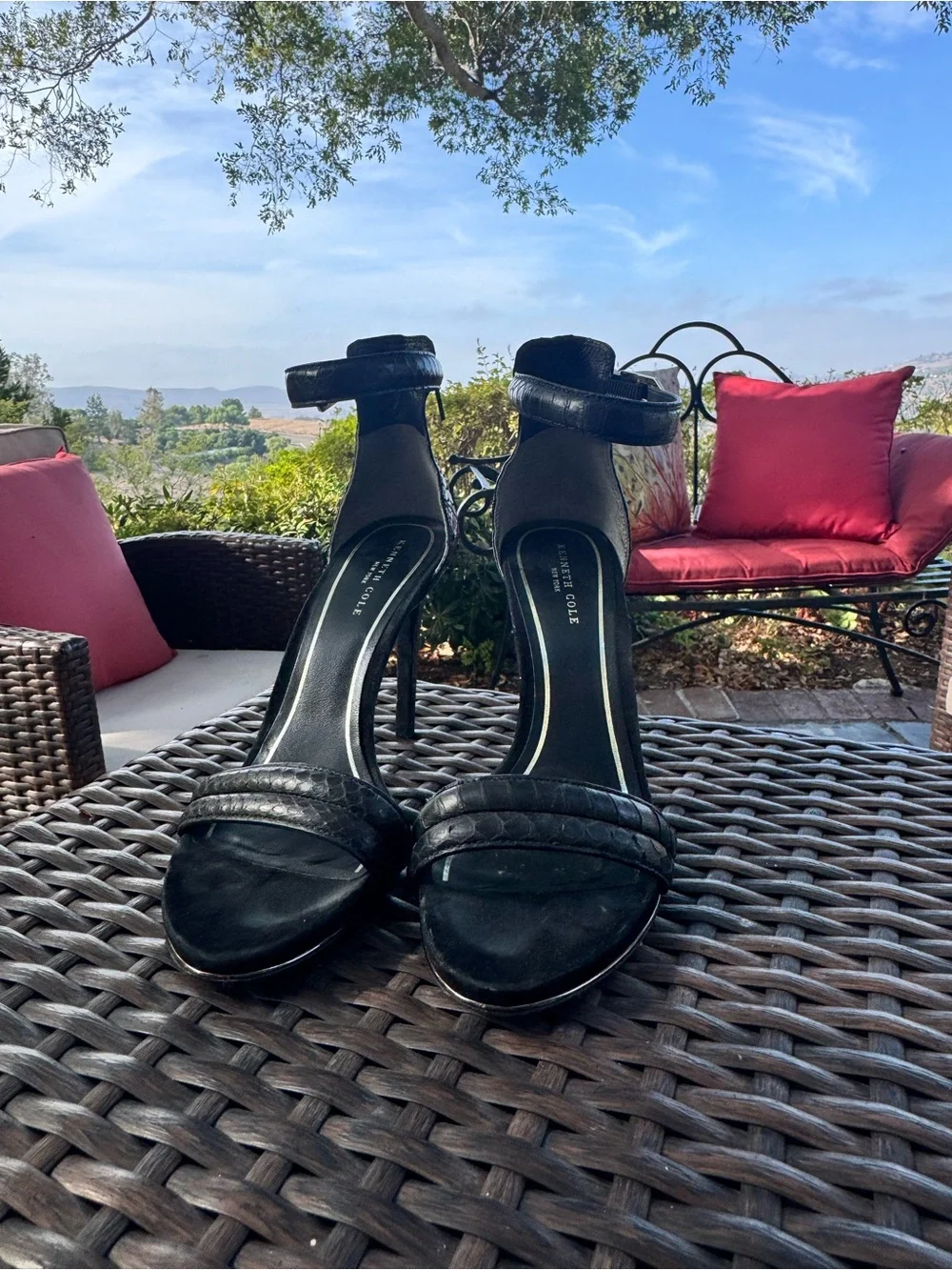 Kenneth Cole New York Black Leather Ankle Strap Heels Size 9